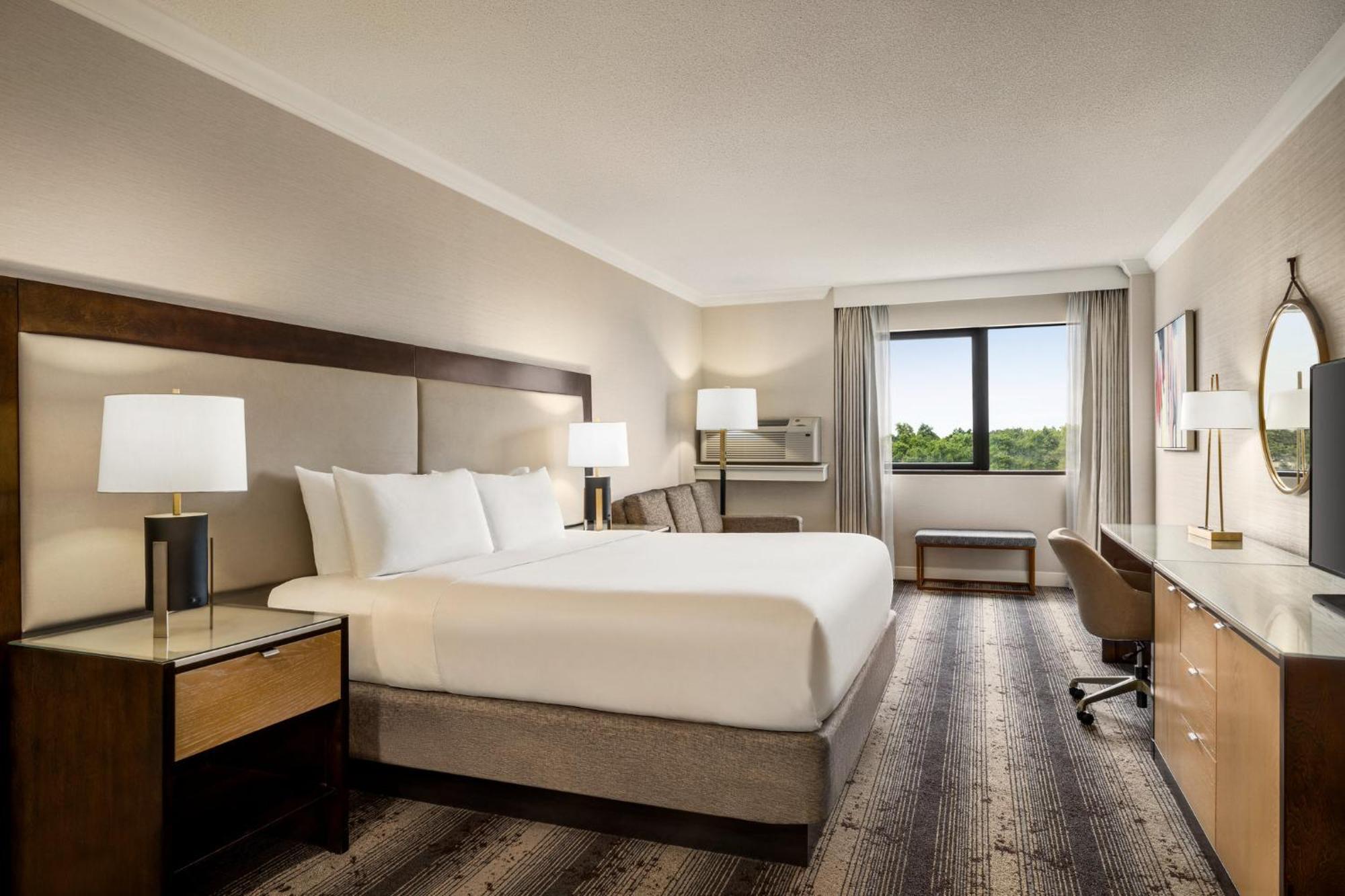 Crowne Plaza Edison By Ihg Hotel Exterior foto